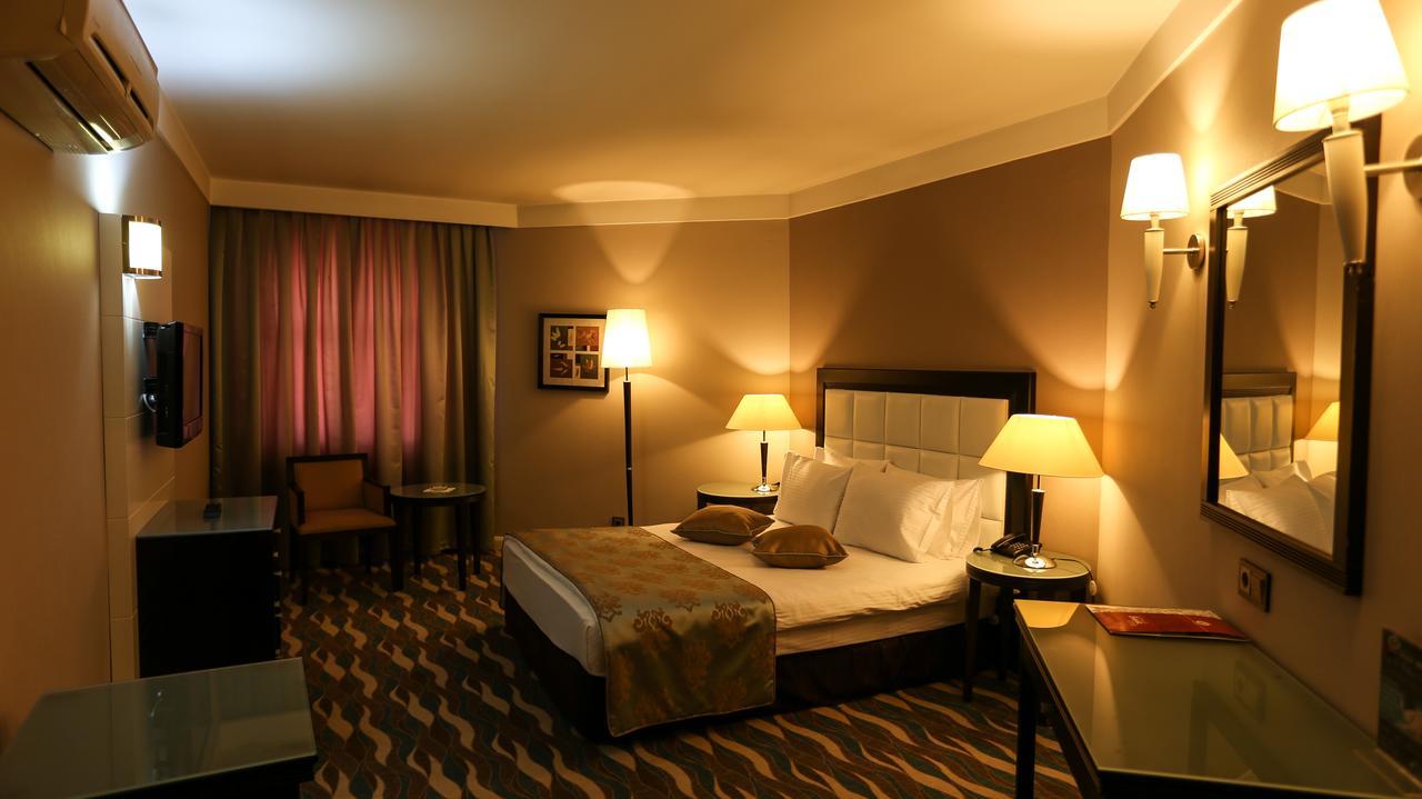 Sivas Bueyuek Hotel Luaran gambar